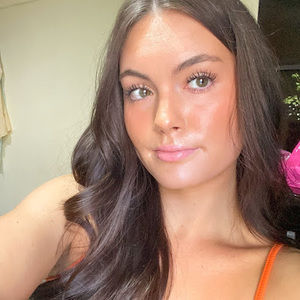 Meet your Posher, Michaela